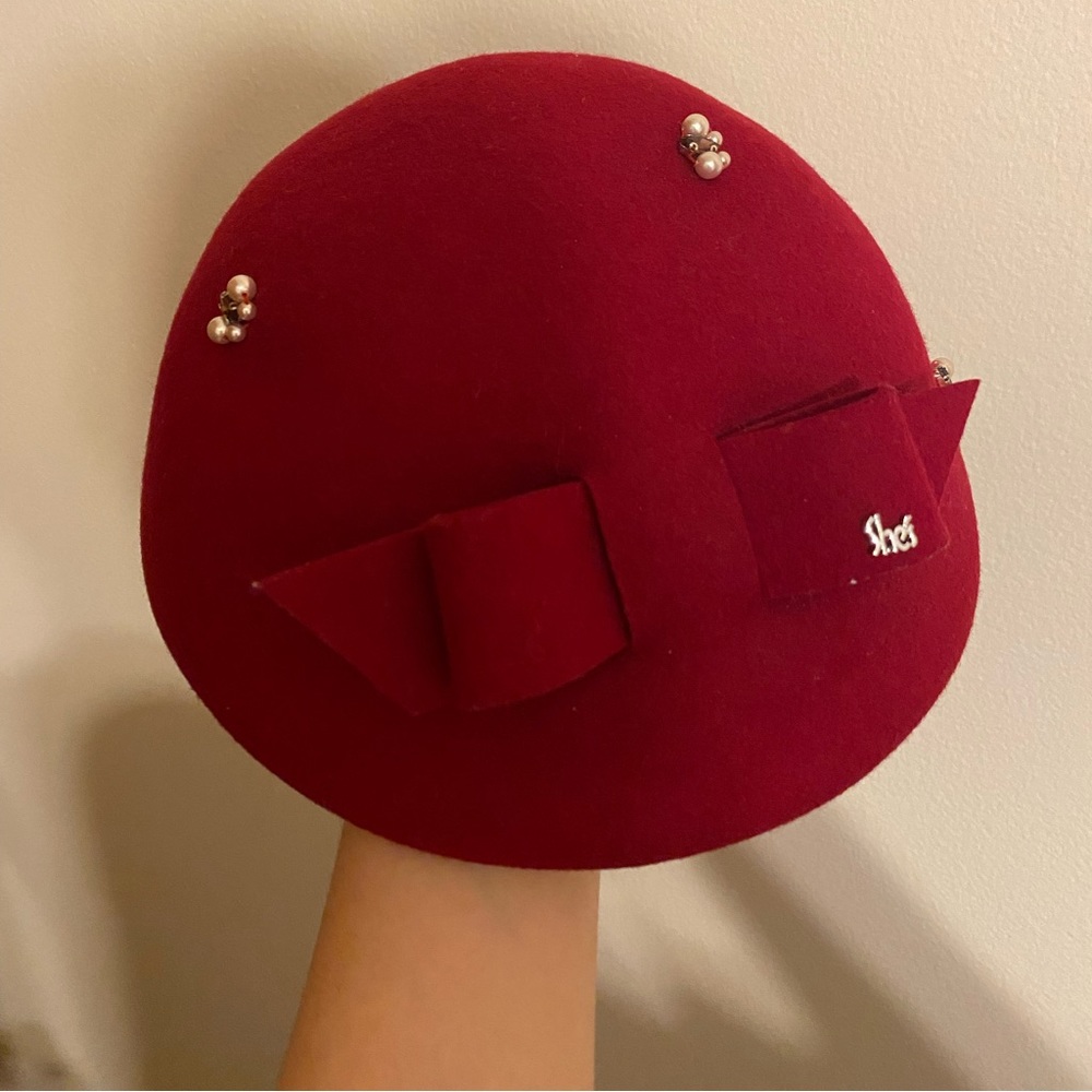 Hats, Classic 100% Wool red Beret (only one available) 57 cm